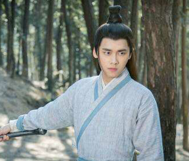 诛仙人物志：张小凡的悲苦人生，无法选择的命运，他真是个苦命人