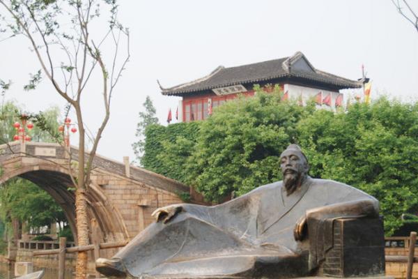 张继名篇《枫桥夜泊》，“月落乌啼”中的“乌”，到底指的是什么