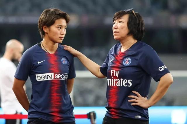 铿锵玫瑰请回答1999:如果那一年,我们拿了冠军呢?