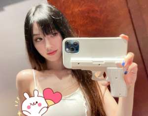 孙雨(By2孙雨发文澄清被打脸，李靓蕾晒证据反击大尺度聊天记录曝光)