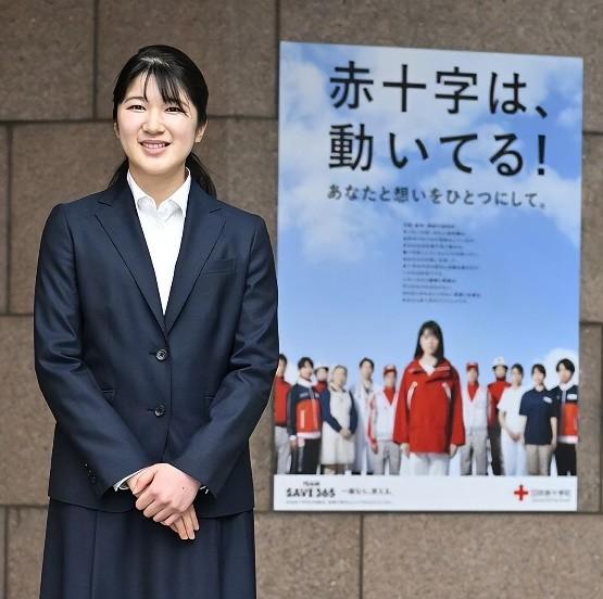 日本皇室最美公主：29岁佳子漂亮却小家子气，远不如爱子气场强大