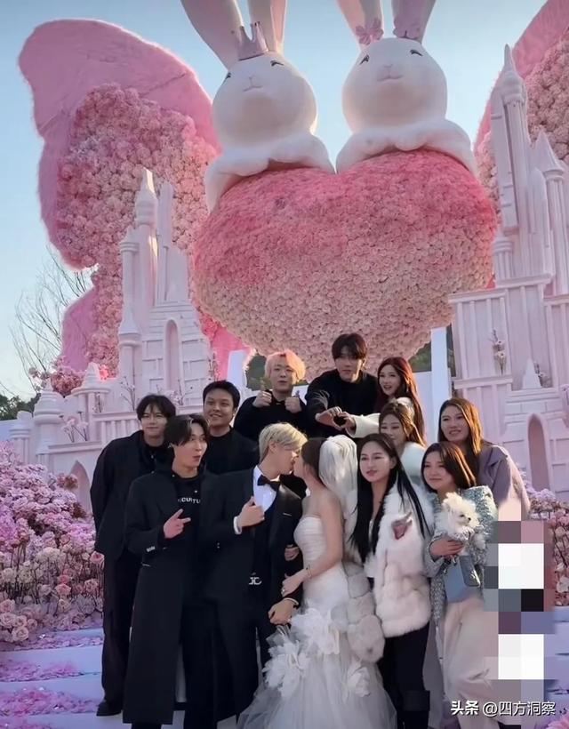 网红鹿哈向女友求婚成功 直播7个月赚3500万 女友气质不输女明星