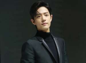 盾铁(写文、P图、拉CP的“同人文化”，让人痴迷的到底是什么？)