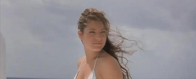 最性感火辣的英超足球宝贝，凯莉·布鲁克的演员转型之路