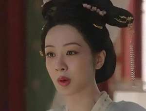 杨紫家境怎么样(央媒接连锐评杨紫，言辞犀利，不提演技，却句句说到观众的心坎里)