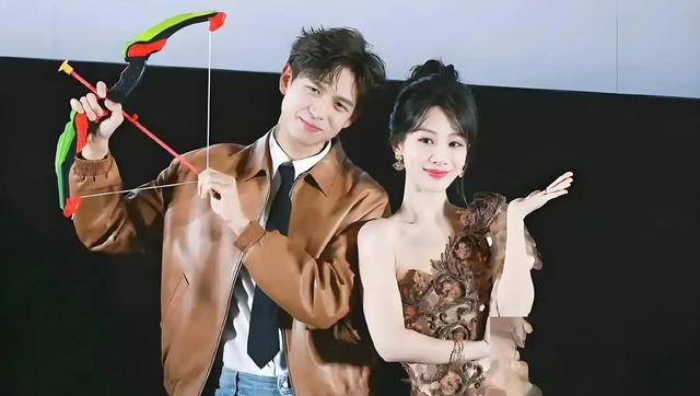 央媒接连锐评杨紫,言辞犀利,不提演技,却句句说到观众的心坎里