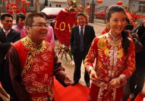 车晓个人简介(车晓前夫李兆会，如何从山西首富，沦落到被悬赏2100万？)