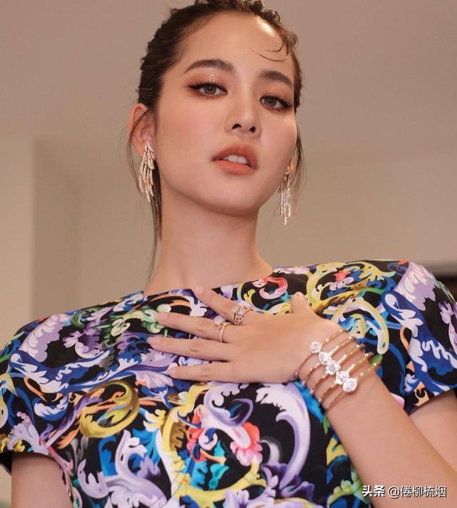 泰星Bow在泪水中公开与Mik分手细节：他总是说他累了，分手更好些