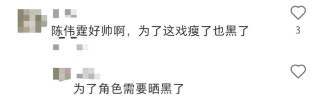 35岁陈伟霆获女粉探班，搂肩合照不避嫌，瘦太多颧骨突出引担忧