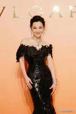 性感徐娘(半老徐娘”只服这6位，风韵犹存，婀娜多姿，个个都是人间极品)