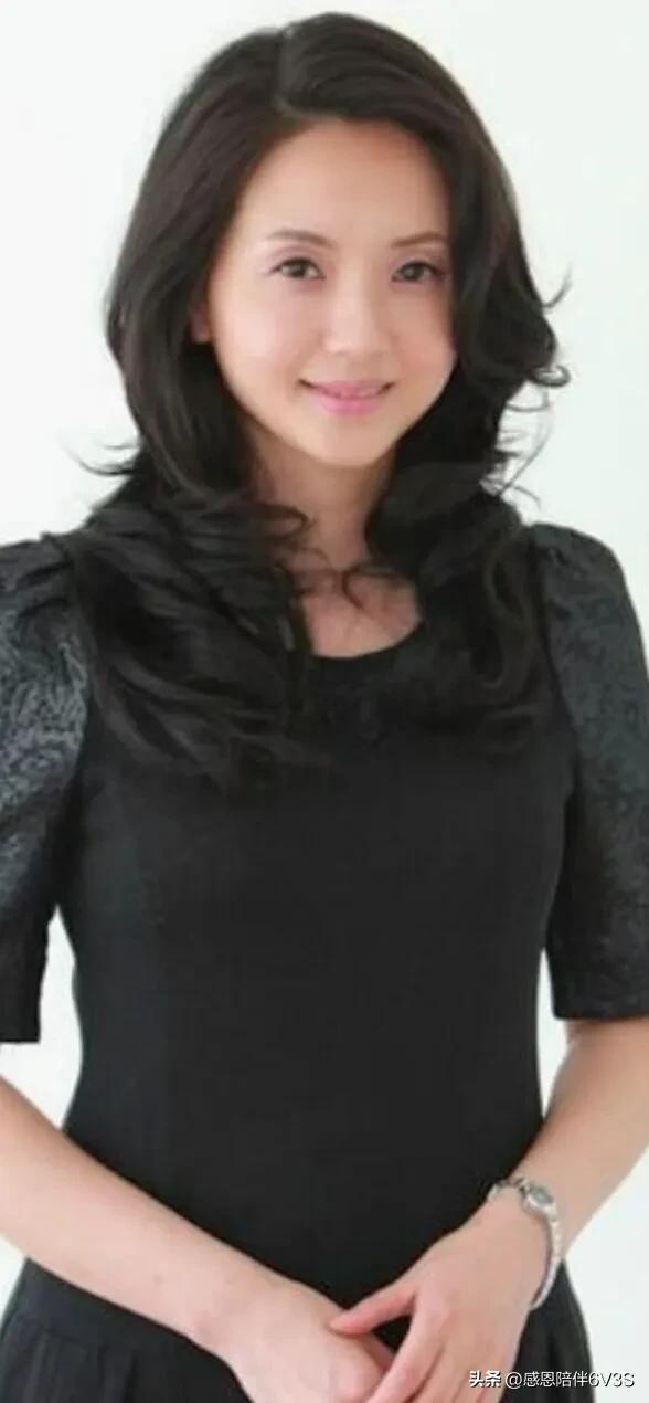 陶慧敏年轻时候的她，堪称众多人心中的女神，