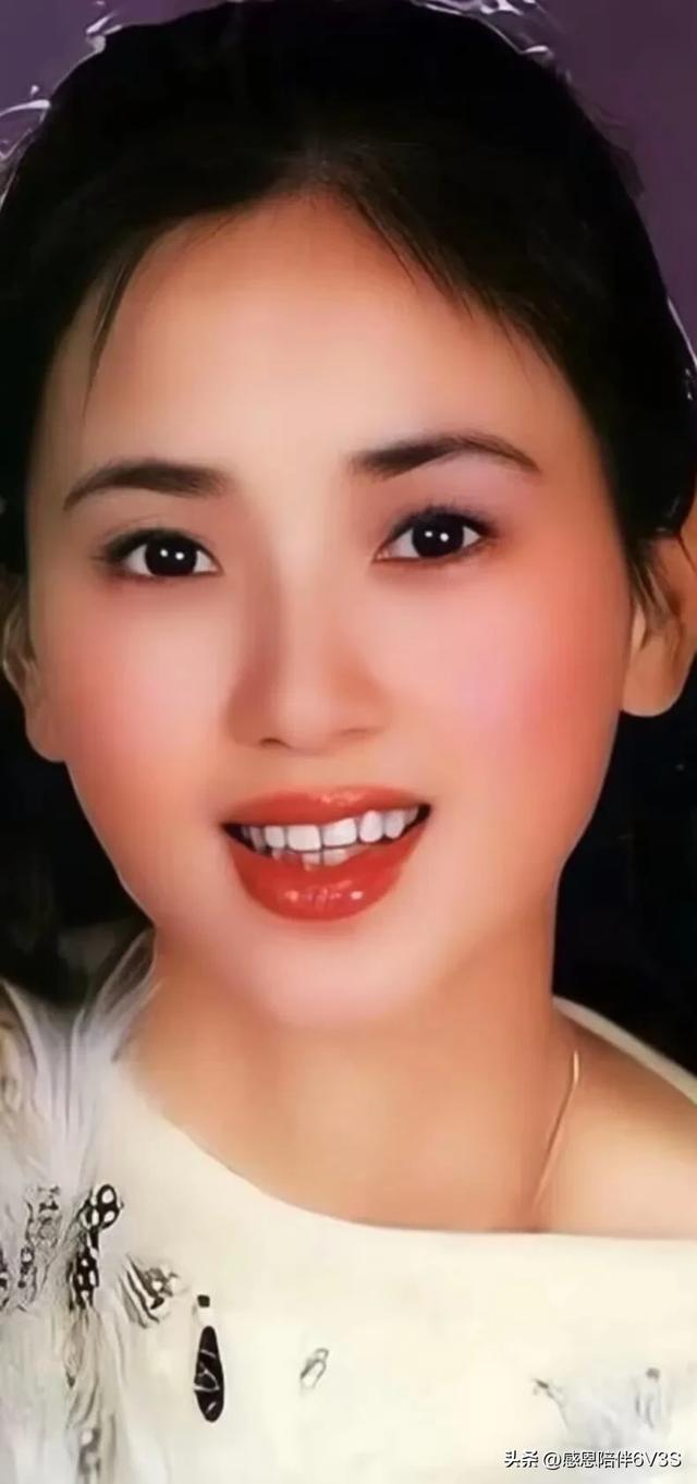 陶慧敏年轻时候的她，堪称众多人心中的女神，