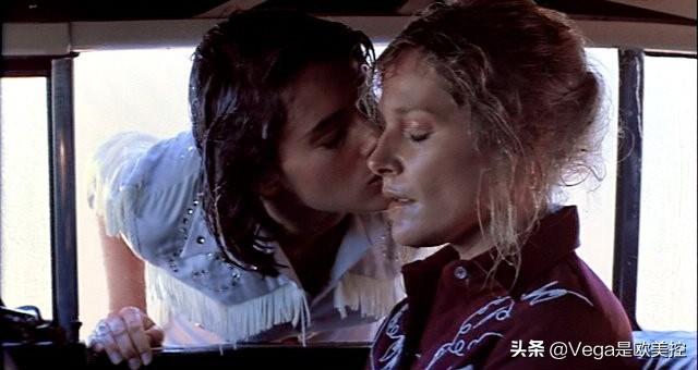 22个来自经典欧美电影中的浪漫之吻，哪个是你的爱情启蒙？