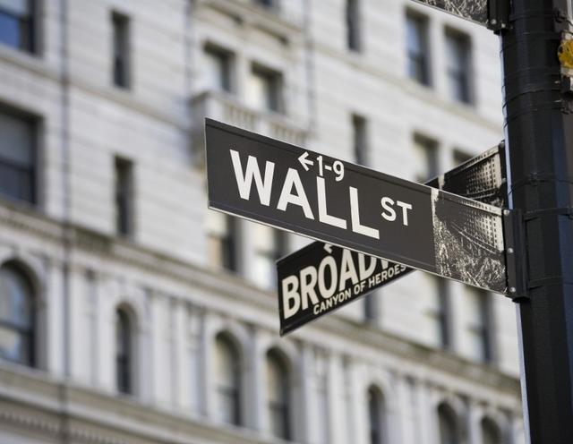 对FBI部门动手了!特朗普裁员玩真的,不怕砍到美国大动脉?