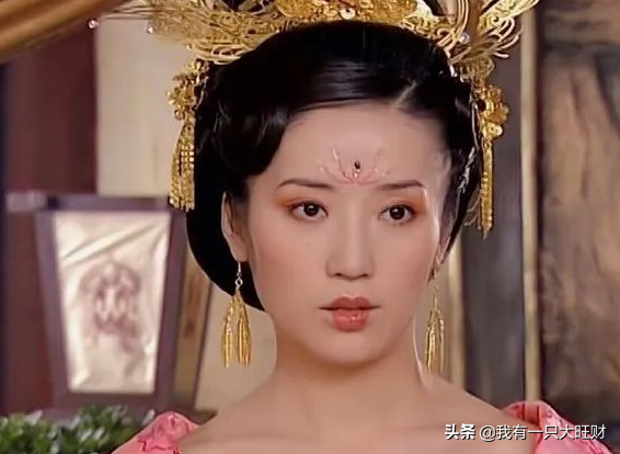 《至尊红颜》又美又飒的王皇后，也是因错爱一人由爱生恨的可怜人