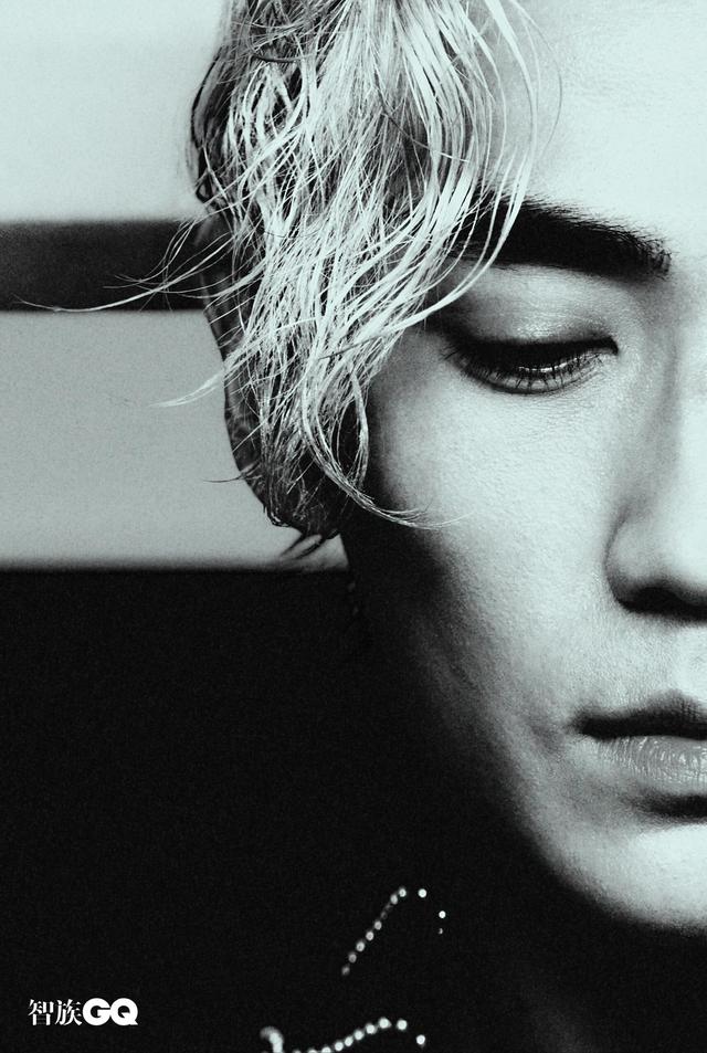 朱一龙 × 《智族GQ》封面,冷冽与狂野的完美碰撞