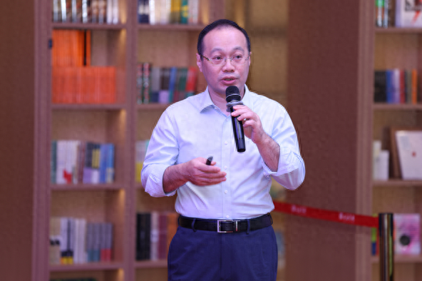 这一血液恶性肿瘤好发于老人，医生领读公益读书会望更多患者“来日方长”