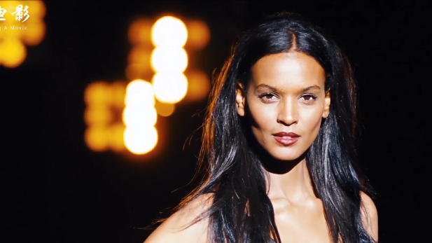 一部话题敏感的欧美片，将非洲女性的难言之隐，展现得淋漓尽致