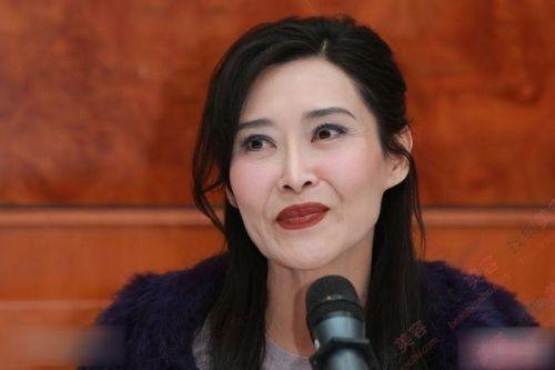 聪明的叶玉卿:巅峰时期嫁富商隐退,今转型当商人摆脱艳星标签