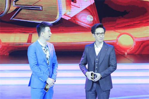 相声演员李鸣宇跨界央视主持人 言行风趣