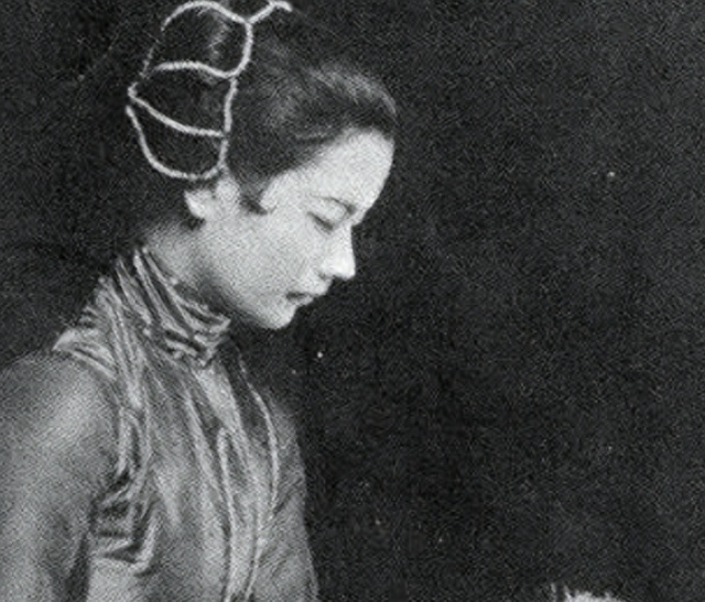 她是上海第一名媛：当年和戏子私奔后，生下了6个家喻户晓的名人