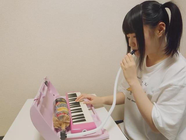 日本软萌妹靠沙雕发明走红，网友：靠脸吃饭不好么？