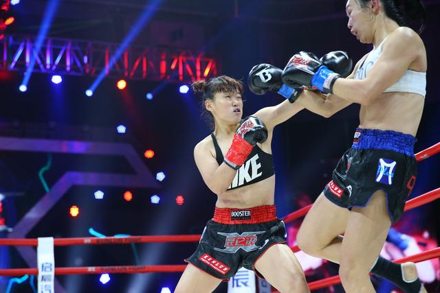 昆仑决擂台上的女性元素 巾帼英雄美女宝贝斗艳