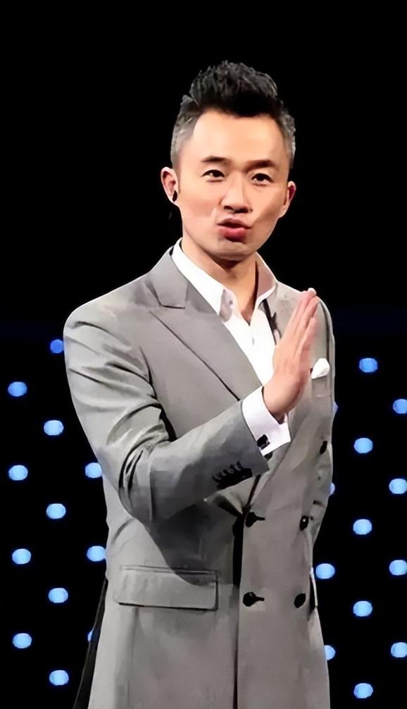 曝主持人程雷患肝病去世，年仅51岁，本尊晒合影回应，近况被曝光