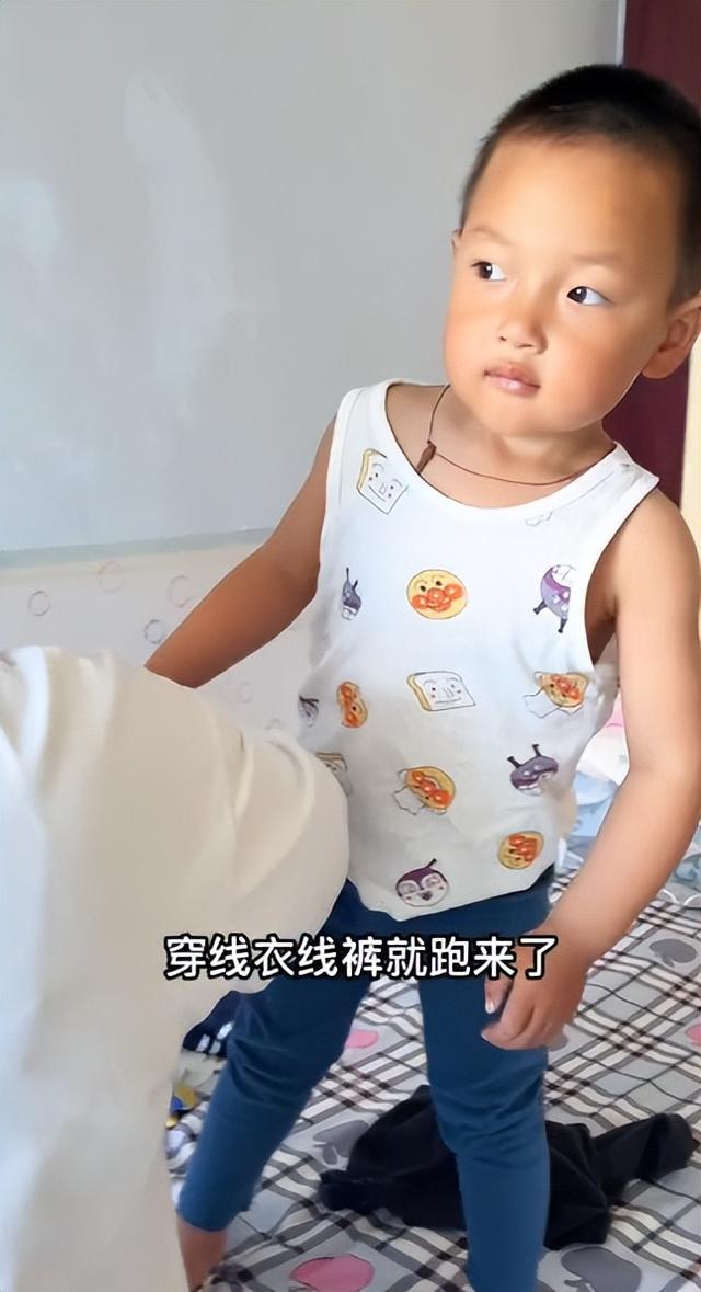 “青梅竹马”小馨馨：闺女跟超市儿子成朋友，连亲妈都磕起CP