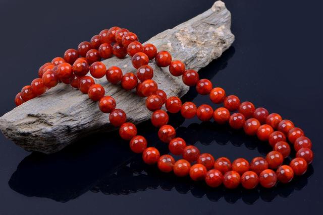 南红玛瑙应该如何鉴别？从这五个方面入手，准没错！