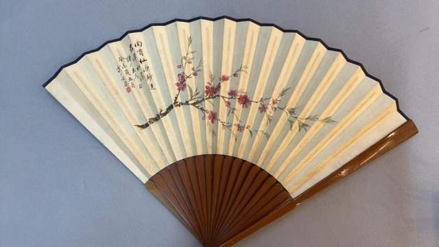 张大千与众名家为您夏日送爽，“海上清风”大师名家成扇作品展亮相