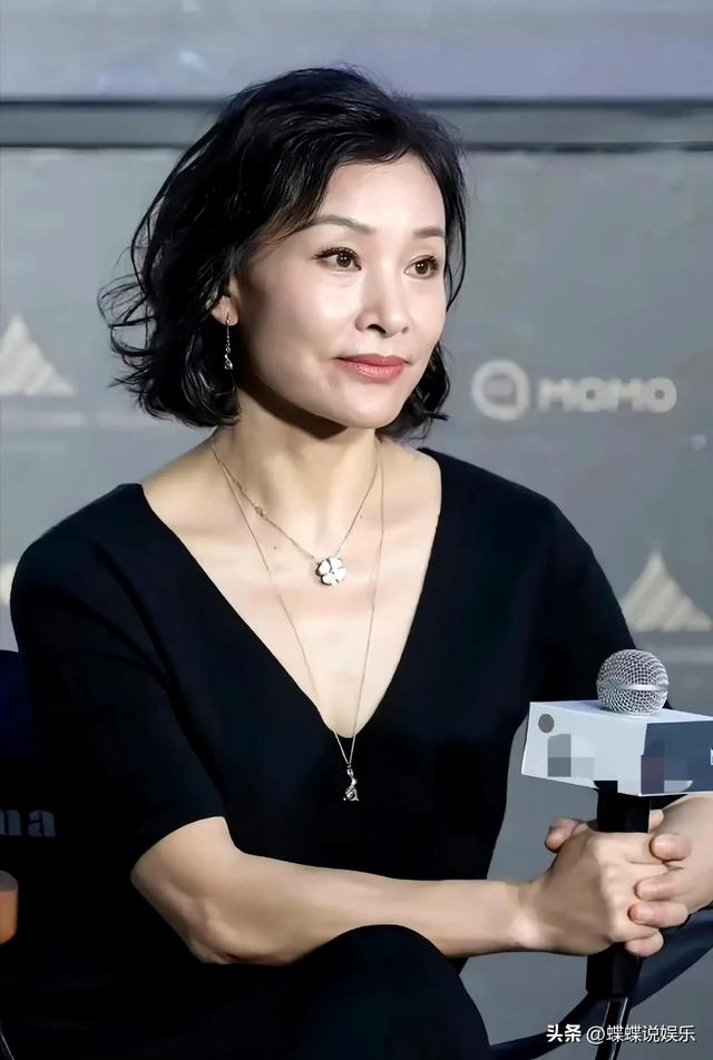 陈冲自述：在美读书，性侵经历痛彻心扉