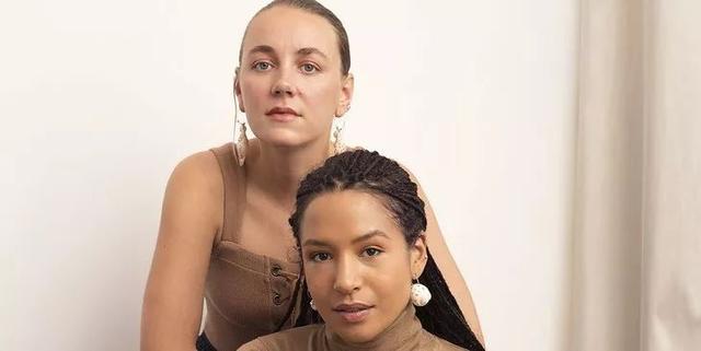 时髦办｜把彩色玩具戴上身，返老还童