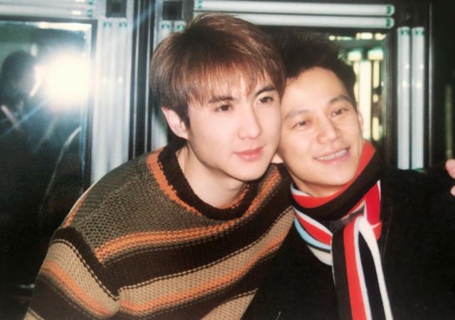 出道是小鲜肉，这6位现在都成了油腻大叔，颜值坍塌爹妈快认不出