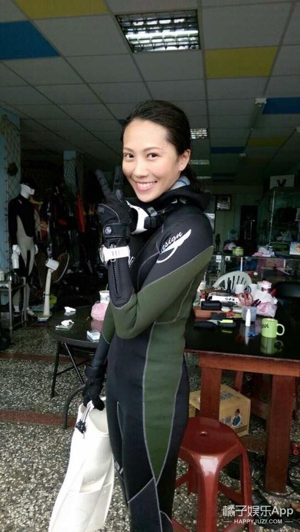 还记得黑涩会美眉里的大牙吗，她现在长这样了