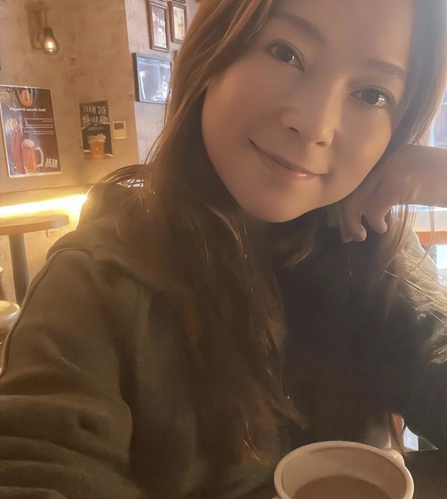 欧倩怡自认傻白甜，自曝婚礼前一天小产，因为爱仍坚持结婚