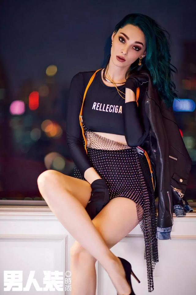 新年封面女神：北极星小姐姐