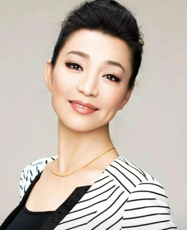 《还珠格格》皇后戴春荣：一个角色，千般滋味