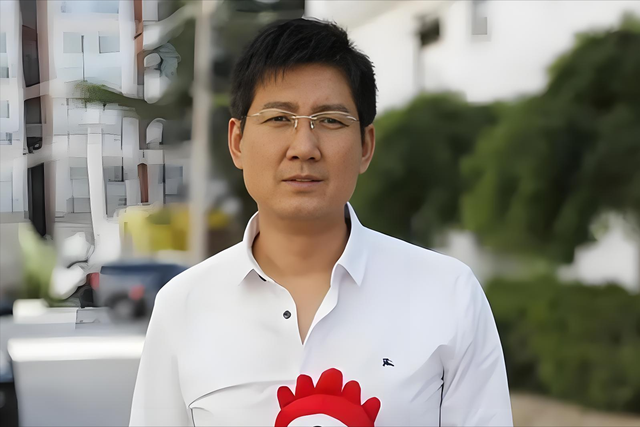 演员李崇霄离世3年后：女儿继承父业 , 越长越美 , 德国妻子却很悲催