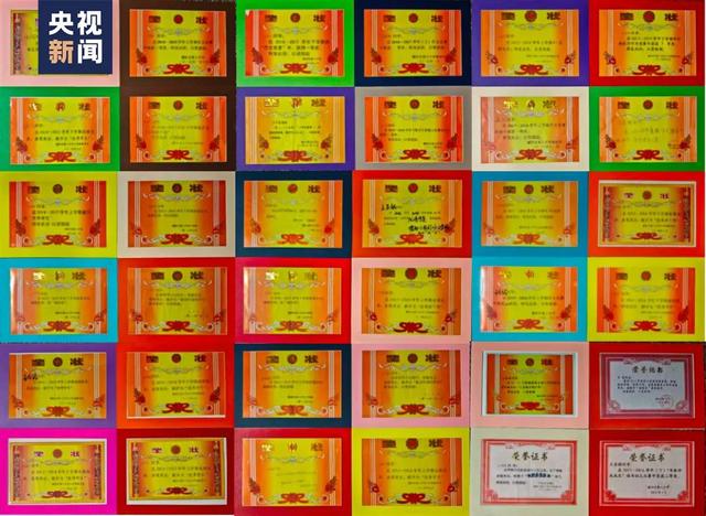 “爸爸能听到了，妈妈也能听到了！”