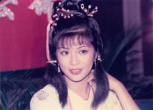 神仙打架的80年代TVB：《上海滩》经典，但《射雕》是天花板