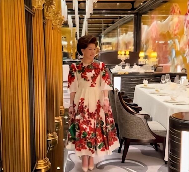 鲍鱼家姐：全网最壕贵妇，浑身装扮抵一栋楼，有何实力能碾压Cici