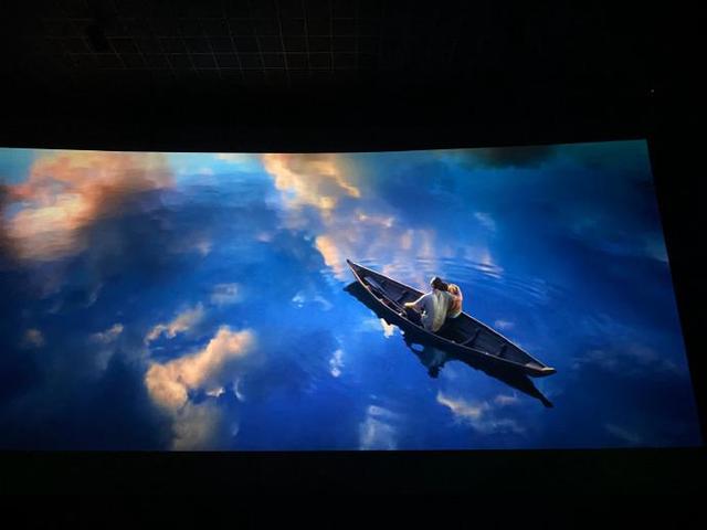 电影院拍照发朋友圈，违法吗？