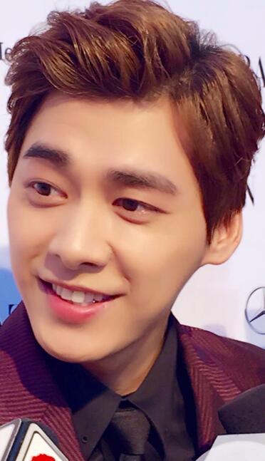 当今娱乐圈，当红明星数不胜数，快来票选谁会成为真正的常青树