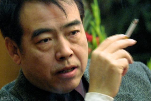 “名门痞女”洪晃：跟外交部打官司，因一辆加长林肯车看透陈凯歌