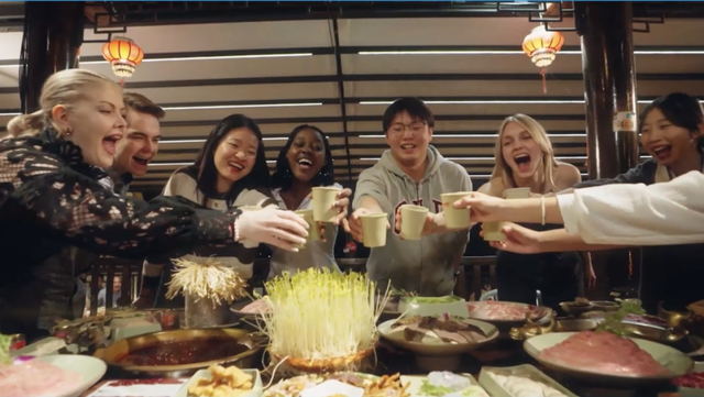 渝小卫探班（四）：重庆卫视策划制作的赛歌《超越》主创讲述背后故事