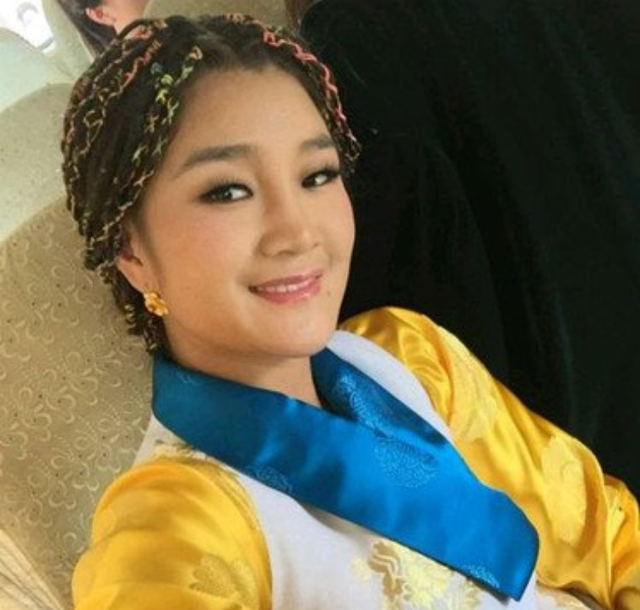 降央卓玛：我这辈子最正确的决定，就是为普通丈夫生了3个孩子