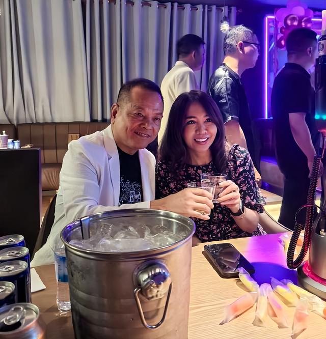 突发！“澳门教父”崩牙驹被曝禁入内地，疑为圈钱自费成立帮派