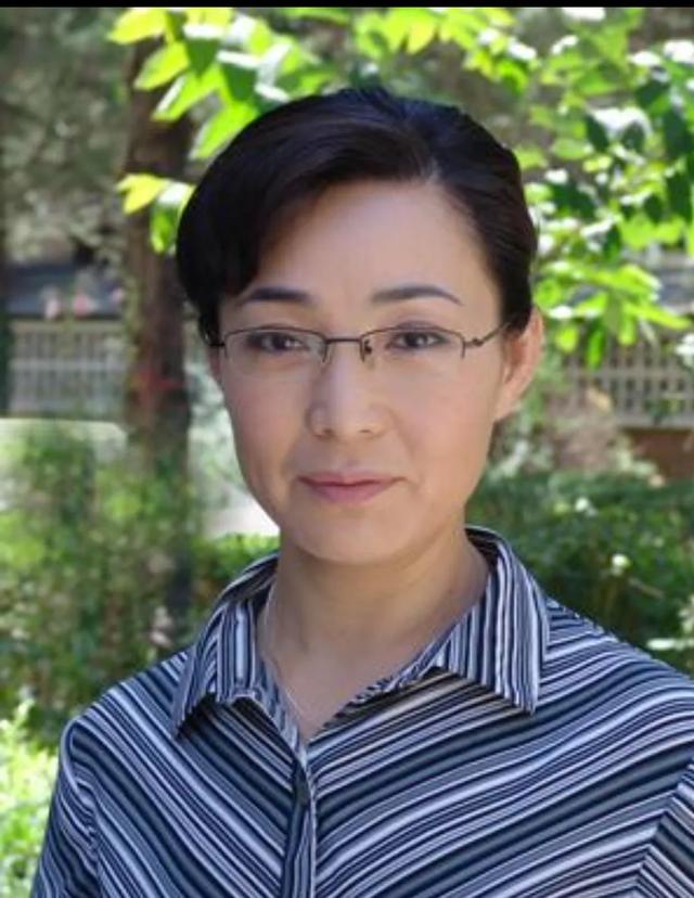 《还珠格格》皇后戴春荣：一个角色，千般滋味