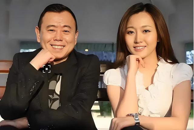 才明白,为何嫁10亿富豪12年,却要带儿子住娘家的潘阳,未有怨言